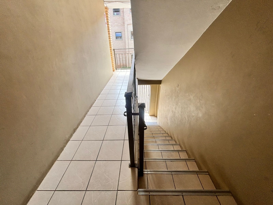 1 Bedroom Property for Sale in Potchefstroom North West